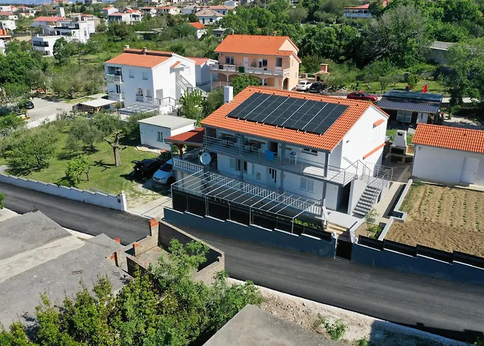 Apartman Apartma Zara *