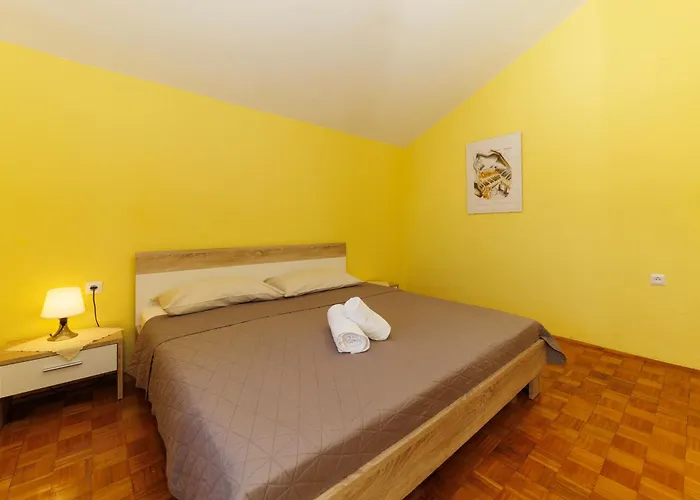 Апартаменты Apartma Zara Ртина